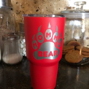 Brand new insulated cold/hot mug. Medium size.. never used